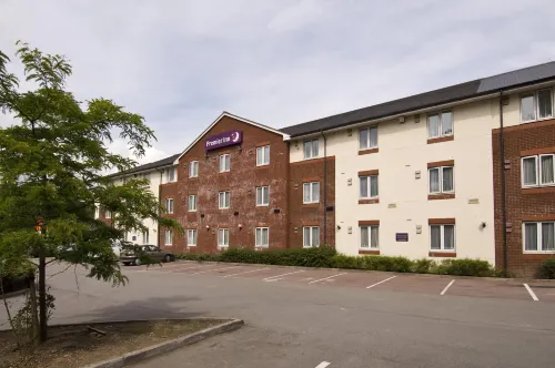 Newport Wales (M4, J24) Hotels in Caerleon