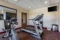 Quality Inn & Suites - Gym