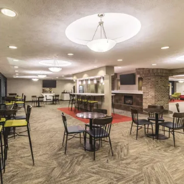La Quinta Inn & Suites by Wyndham Fargo-Medical Center