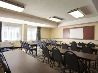 Days Inn & Suites by Wyndham Rancho Cordova Hotels in Rancho Córdova