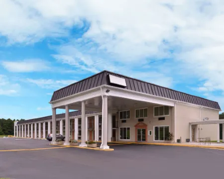 アメリカズ ベスト バリュー イン リッチモンド サウス バミューダのホテル