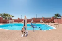 Super 8 by Wyndham Abilene South - Pools