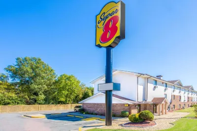 Super 8 by Wyndham Richmond/Broad Street Hotels in Laurel