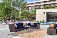 Omaha Marriott - Rooftop Pools
