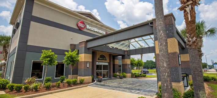 Best Western Plus Vermilion River Inn & Suites Hotels in Lafayette