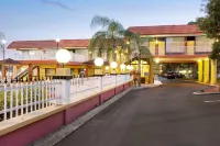 Howard Johnson by Wyndham Clearwater/Dunedin Hotels in Pinellas County