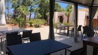 Araja Villa & Suite Hotel a Macari