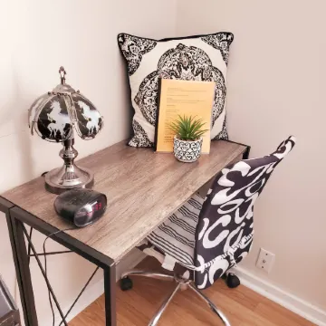 Black-White Rm by Yale U Отели в г. Нью-Хейвен