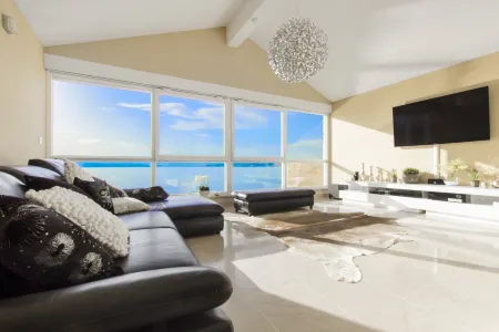 Luxury at Villa Cama - Your Dream Vacation Rental! Отели в г. Posedarje