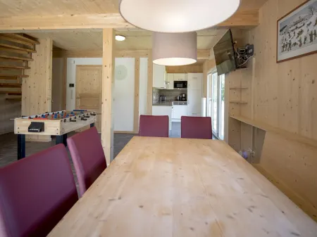 Mit 4 Schlafzimmern & IR-Sauna