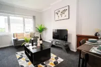 Linburn Apartment