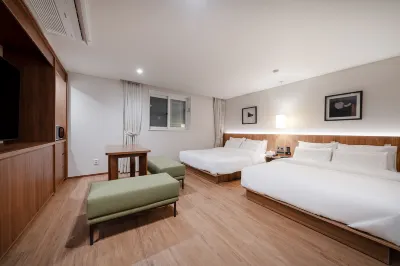Simjak Hotel Dongtan by Aank