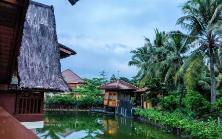 Woody Villa Отели в г. Pangandaran Regency