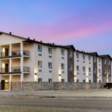 Best Western Plus Moosomin Hotel Отели в г. Мусомин