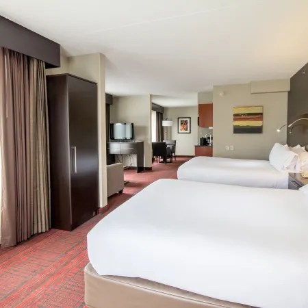 Holiday Inn Express & Suites AUBURN by IHG