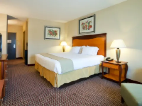 Holiday Inn Express & Suites BIRMINGHAM - INVERNESS 280 by IHG Hotels in Jefferson County