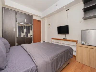 RedLiving Apartemen Green Lake View Ciputat - Aurora Rooms Bright Star Shop 주변 호텔