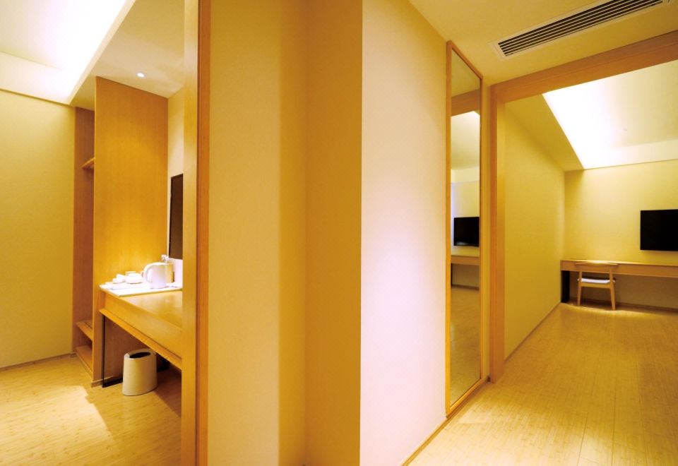 JI 호텔 (상하이 신장 롱즈멍)의 로비 전경