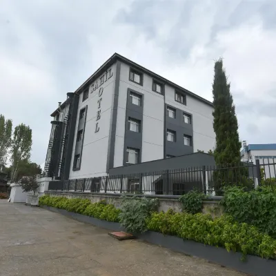 Sahil Hotel Pendik Отели рядом с достопримечательностью «Пристань для яхт Виапорт»