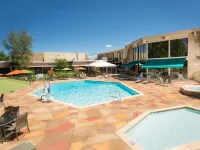 Red Lion Hotel Redding - Uima-altaat