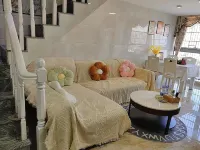 Mijia Movie Homestay (Zhengrong Fortune Center)