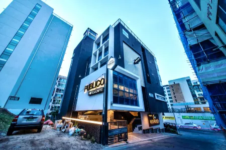 Publico Hotel
