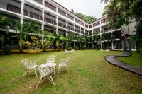 Silver Sand Sentinel Hotel dekat Science Centre