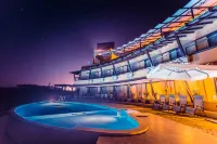 Suma Adventure and Resort - Pools