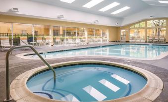 La Quinta Inn & Suites by Wyndham Univ Area Chapel Hill