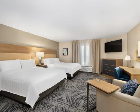 แคนเดิลวูด สวีทส์ ซู ฟอลส์ บาย IHG โรงแรมในซูฟอลส์