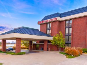 Drury Inn & Suites St. Louis Fenton