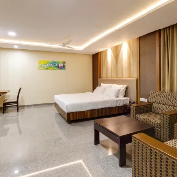 Hotel Silver Oak Near Ambabai Temple Kolhapur