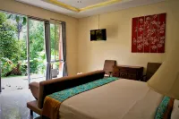 Villa Kendi Hotels in Genteng