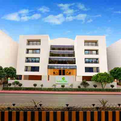 Lemon Tree Hotel, Indore Hotel Exterior