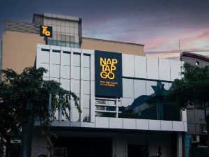 NapTapGo: Japanese Private Pod Hotel, E-City Metro
