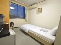 Business Hotel Kurogane Ryokan Hotels in Himeji