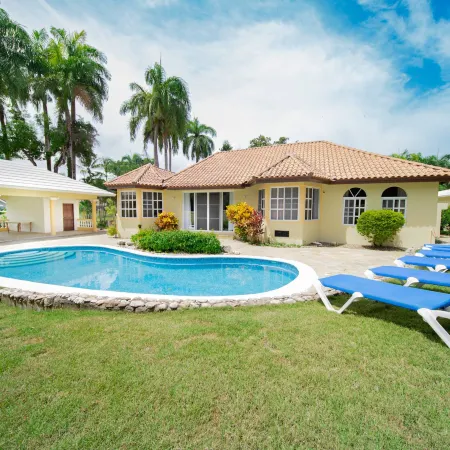 Casati Pearl House, Big House with Private Pool!
