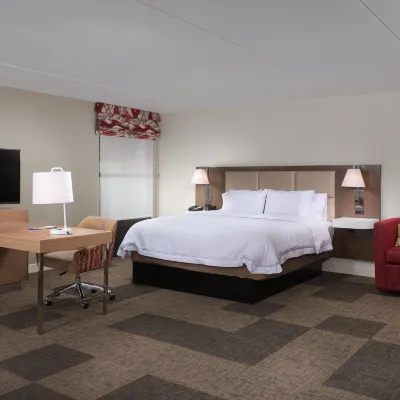 Hampton Inn & Suites by Hilton Phoenix Scottsdale Shea Blvd Hotels near Orange Tree Golf Course