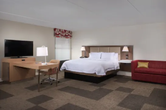 Hampton Inn & Suites by Hilton Phoenix Scottsdale Shea Blvd Hotels near Orange Tree Golf Course