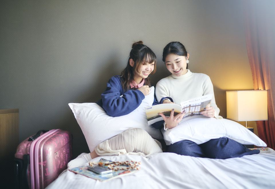 2. &앤드 호스텔 ..