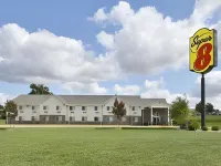 Super 8 by Wyndham Richmond Hotels in Richmond