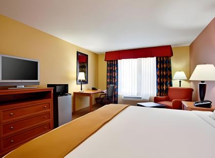 Holiday Inn Express & Suites Ontario Airport