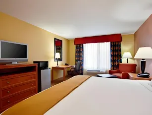 Holiday Inn Express & Suites Ontario Airport