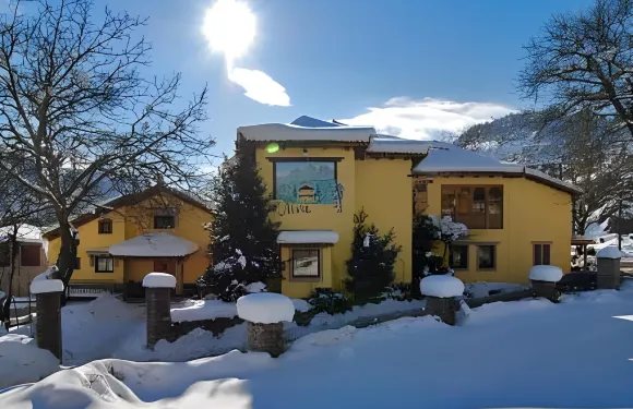 格歐尼亞提斯利納旅館