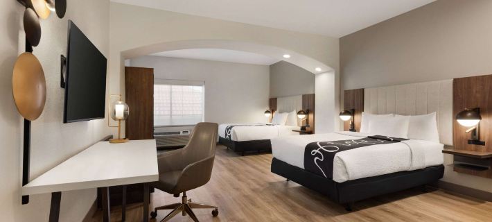 La Quinta Inn & Suites by Wyndham Port Arthur Hotels in Jefferson County