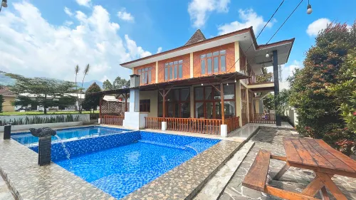 Villa Cempaka Pangalengan Hotel di Pangalengan