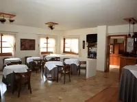 Pramataris Hotels in Gefira