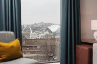 Staybridge Suites NEWCASTLE by IHG - Romantic