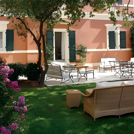 Siora Vittoria Boutique Hotel Отели рядом с достопримечательностью «Автовокзал»