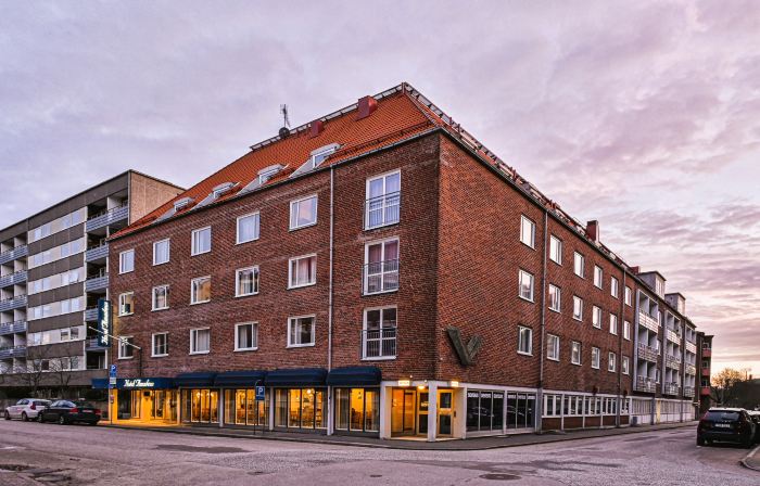 Hotel Amadeus by First
